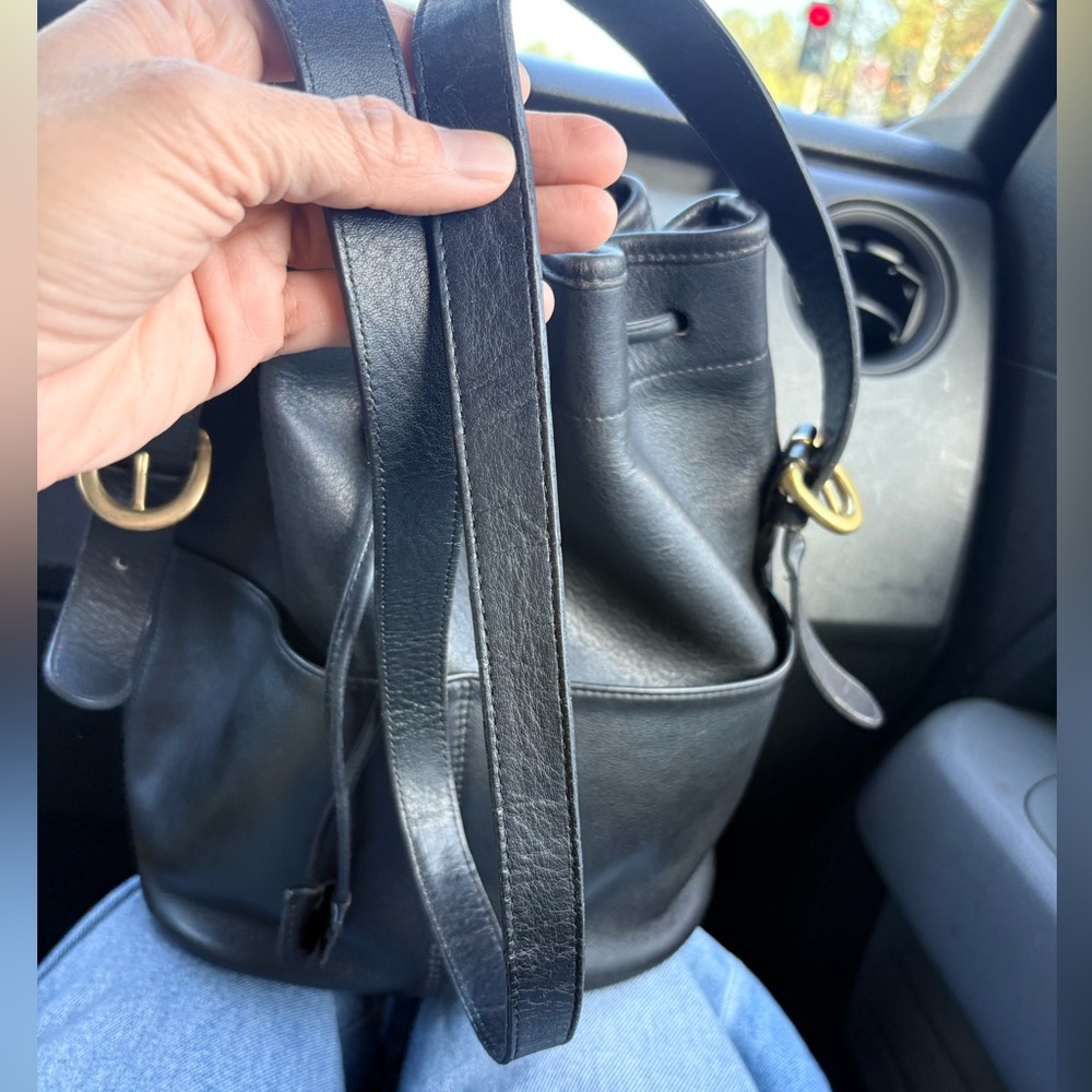 Vintage Coach 90’s Thompson Black Leather Drawstring Bucket Bag 4151 - Picture 9 of 13